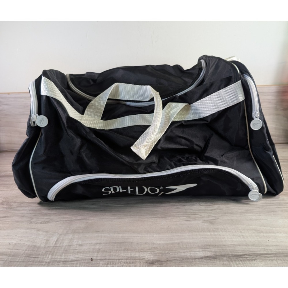 Vintage Speedo Large Swim/Travel/Gym Duffel Bag Retro White / Black  Mesh Pocket